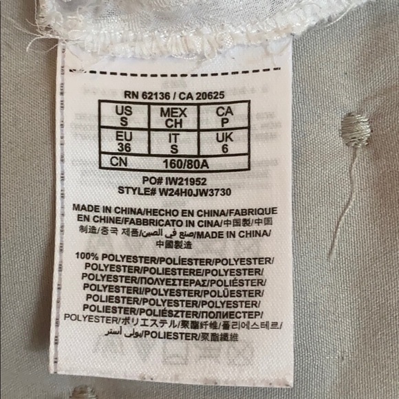 Guess Blouse - Picture 6 of 6